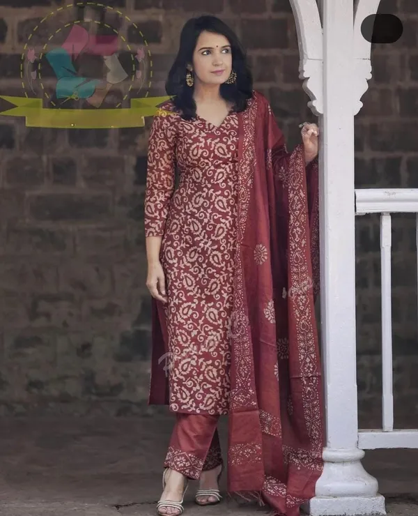 Maroon_Beautiful_Printed_Cotton_Kurti_and_Pant_Pair_With_Mulmul_Dupatta_For_Women