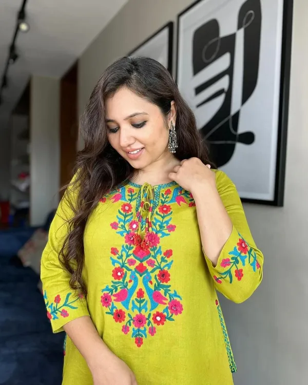 Beautiful_Cotton_Aari_Work_Kurti_and_Palazzo_Set