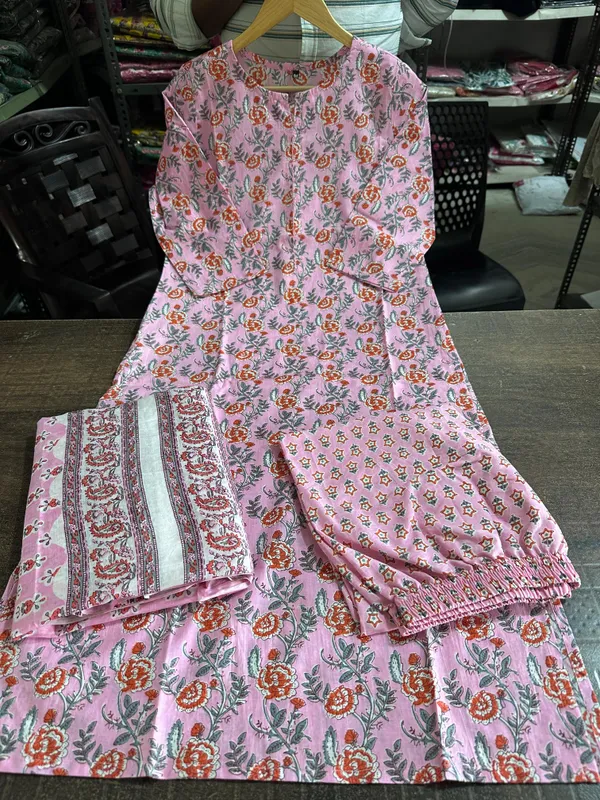 Pink_Pure_Cotton_Kurti_and_Pant_With_Dupatta_Set_For_Women