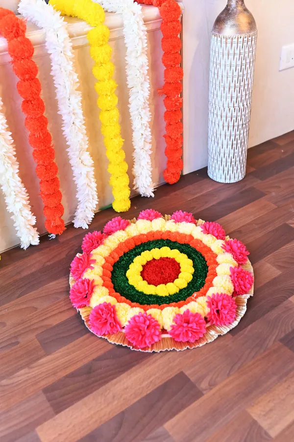 Multicolor_Mitali_Circle_Shaped_Artificial_Rangoli_|20_x_20_inch|_Festive_Decor