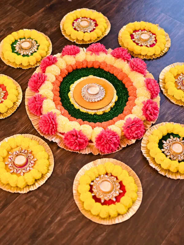 Multicolor_Mitali_Circle_Shaped_Artificial_Rangoli_|20_x_20_inch|_Festive_Decor