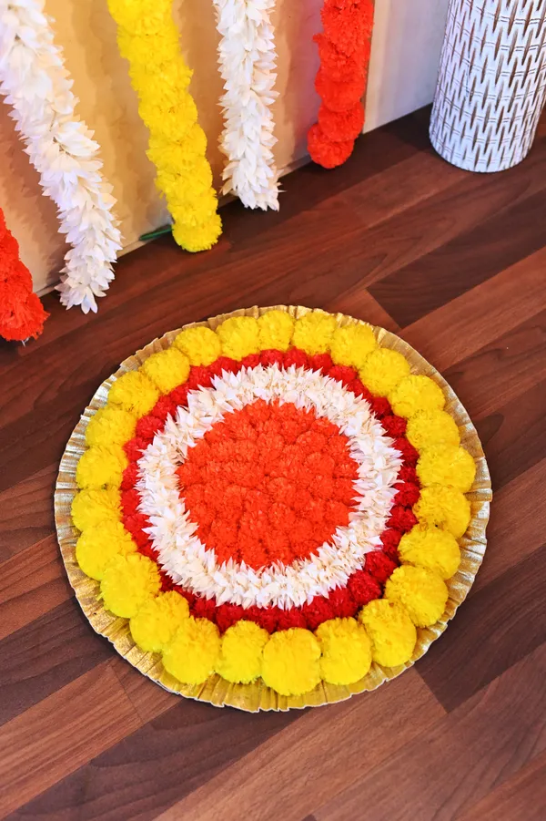 Multicolor_Rishika_Circle_Shaped_Artificial_Rangoli_|18*18_inch|_Festive_Decor