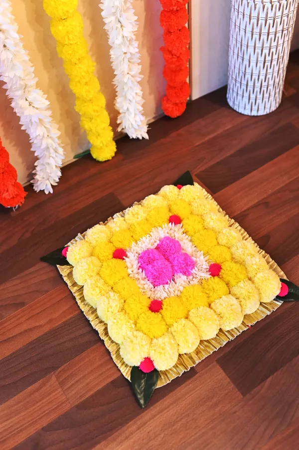 Multicolor_Sharvani_Square_Shaped_Artificial_Rangoli_|11_x_11_inch|_Festive_Decor