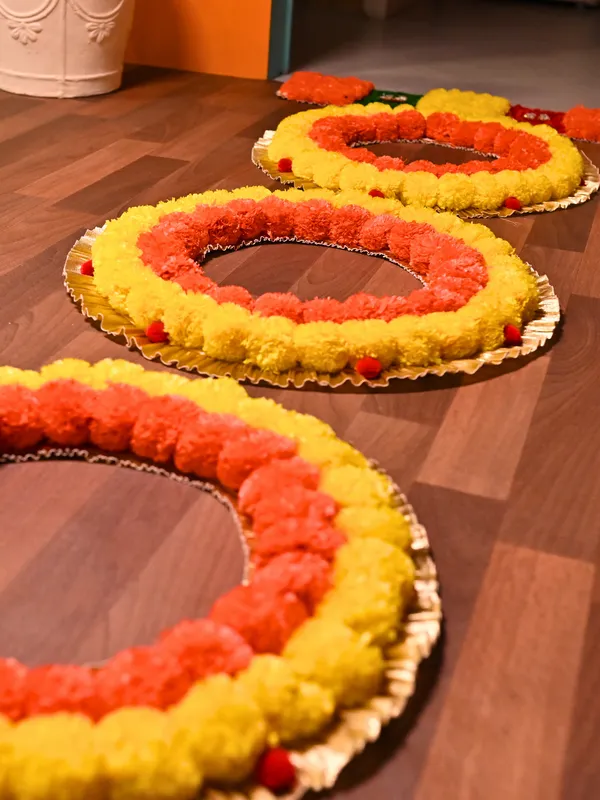 Multicolor_Sitara_Single_Circle_Shaped_Artificial_Rangoli_|20_x_20_inch|_Festive_Decor