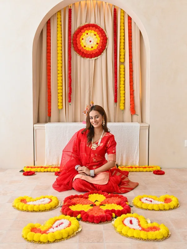 Multicolor_Tarini_Flower_Shaped_Artificial_Rangoli_|25_x_25_inch|_Festive_Decor