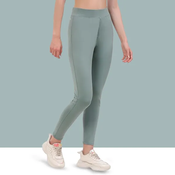 Green_Stretchable_Slim_Fit_Legging_For_Women