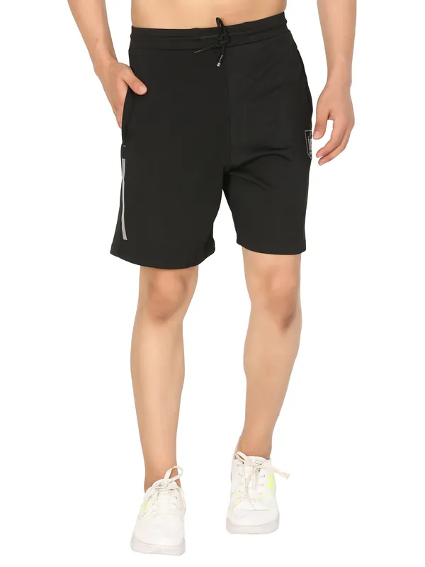 Black_Lycra_Athletic_Shorts_With_Zip_Pockets_For_Men