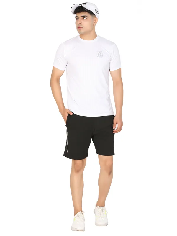Black_Lycra_Athletic_Shorts_With_Zip_Pockets_For_Men
