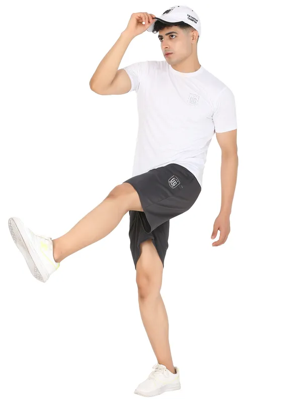 Grey_Lycra_Athletic_Shorts_With_Zip_Pockets_For_Men