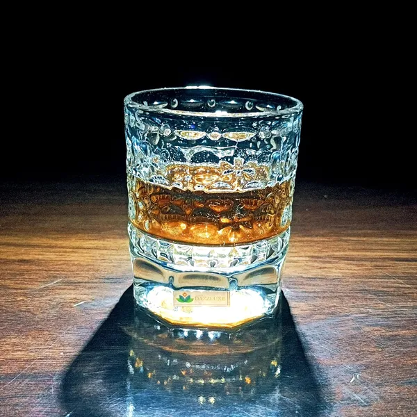 Transparent_On_The_Rocks_Whiskey_Glass_250_mL,_Thick_Base,_Premium_And_Classic_Italian_Crystal_Design_(9_*8cm)