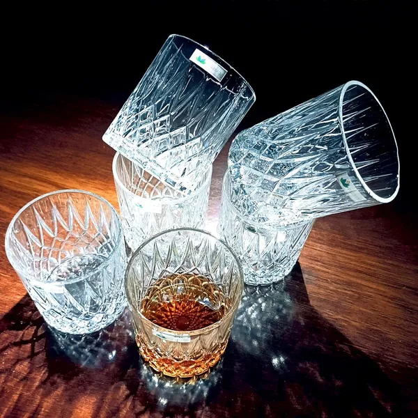 Set_Of_2,_Transparent_Diamond_Spike_Premium_Whiskey_Glasses,_300_Ml,_Italian_Glass_For_Bourbon,_Scotch,_Cocktails_(9*8cm)