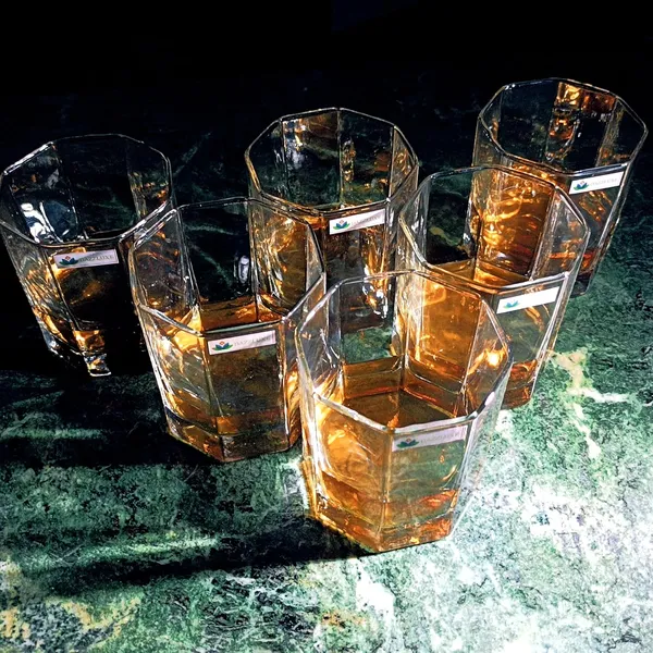 Pack_Of_2,_Transparent_Octa_Crystal_Whiskey_Glass_|_Premium_Classic_Italian_Glass_For_Drinking_Bourbon,_Scotch,_Cocktails_|_Tumblers_|_300_mL__(9*8cm)