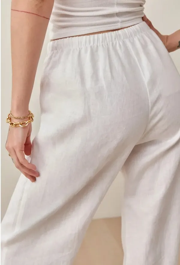 WOMEN'S_WHITE_STRIGHT_PANT