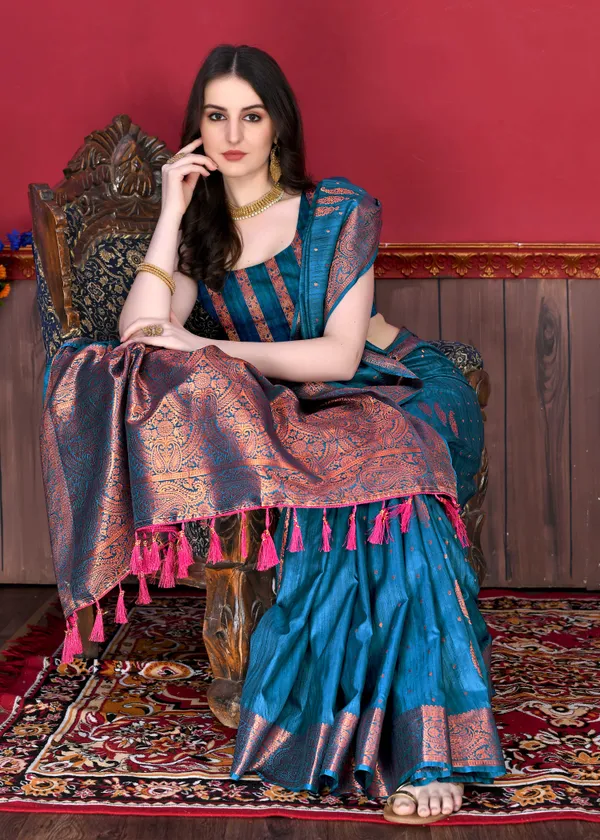 Blue_Katan_Silk_With_Beautiful_Copper_Zari_Weaving_Pallu_With_Zari_Weaving_Border_Saree