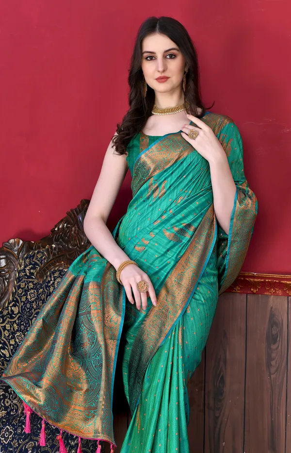 Rama_Katan_Silk_With_Beautiful_Copper_Zari_Weaving_Pallu_With_Zari_Weaving_Border_Saree