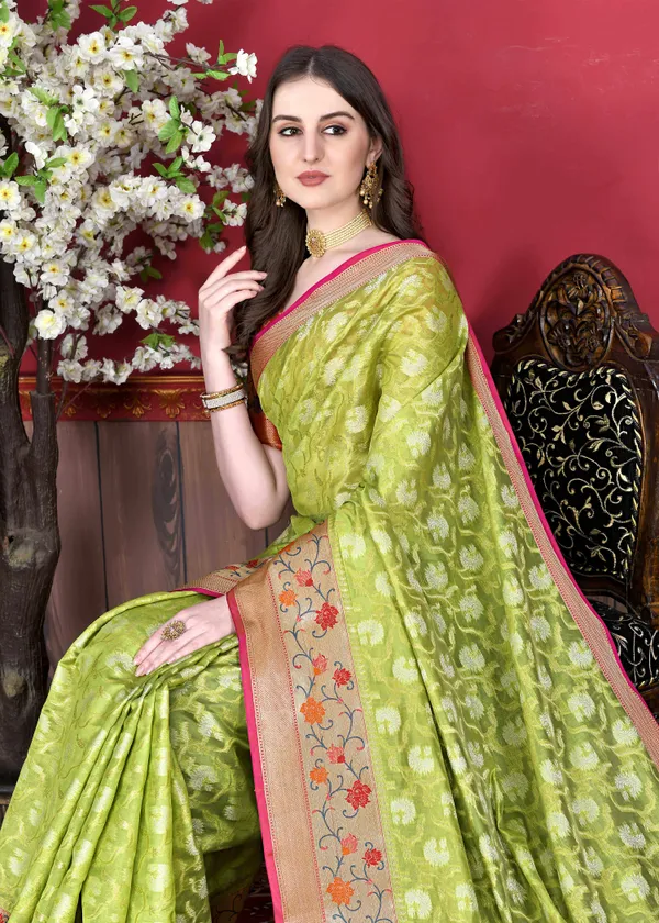 Pista_Green_Cotton_Silk_With_Beautiful_Zari_&_Meenakari_Weaving_Pallu_With_Zari_Weaving_Border_Saree