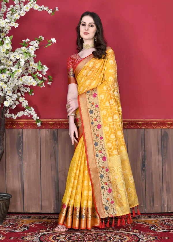 Yellow_Cotton_Silk_With_Beautiful_Zari_&_Meenakari_Weaving_Pallu_With_Zari_Weaving_Border_Saree