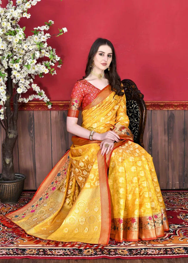 Yellow_Cotton_Silk_With_Beautiful_Zari_&_Meenakari_Weaving_Pallu_With_Zari_Weaving_Border_Saree
