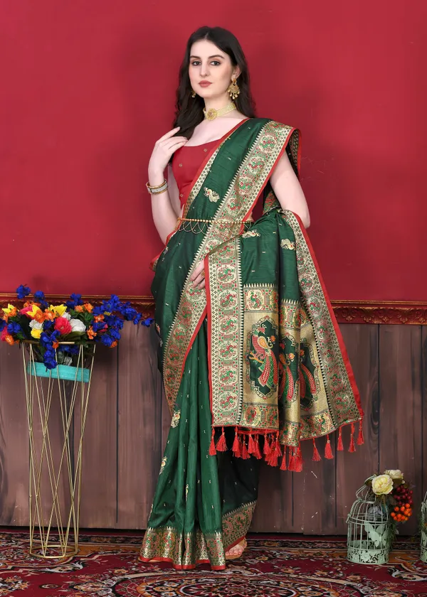 Green_Art_Silk_With_Beautiful_Zari_&_Meenakari_Weaving_Pallu_With_Zari_Weaving_Border_Saree