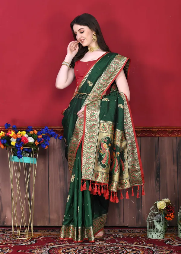 Green_Art_Silk_With_Beautiful_Zari_&_Meenakari_Weaving_Pallu_With_Zari_Weaving_Border_Saree