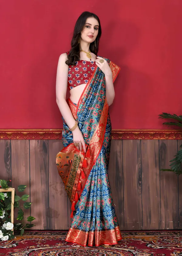 Royal_Blue_Art_Silk_With_Beautiful_Zari_Weaving_Pallu_With_Patola_Print_All_Over_&_Zari_Weaving_Border_Saree