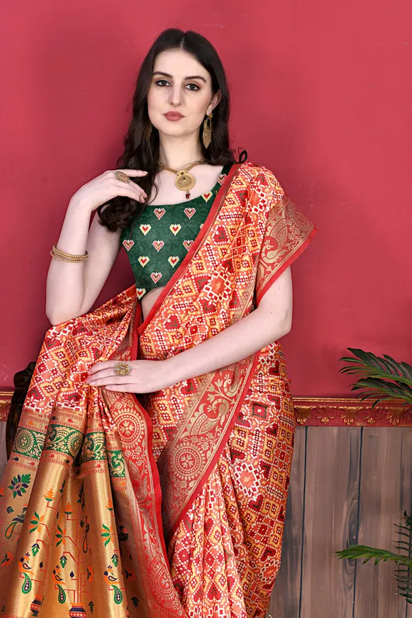 Red_Art_Silk_With_Beautiful_Zari_Weaving_Pallu_With_Patola_Print_All_Over_&_Zari_Weaving_Border_Saree