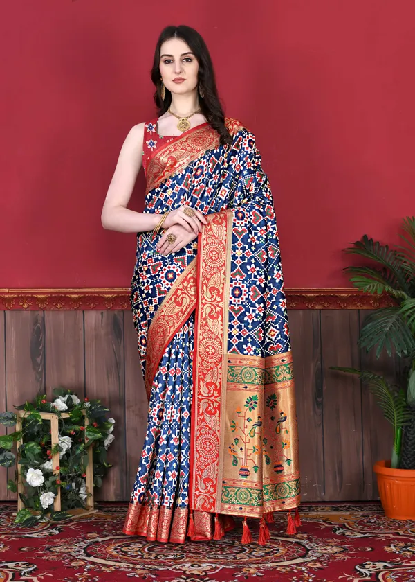 Navy_Blue_Art_Silk_With_Beautiful_Zari_Weaving_Pallu_With_Patola_Print_All_Over_&_Zari_Weaving_Border_Saree