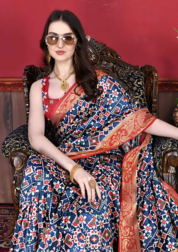 Navy_Blue_Art_Silk_With_Beautiful_Zari_Weaving_Pallu_With_Patola_Print_All_Over_&_Zari_Weaving_Border_Saree
