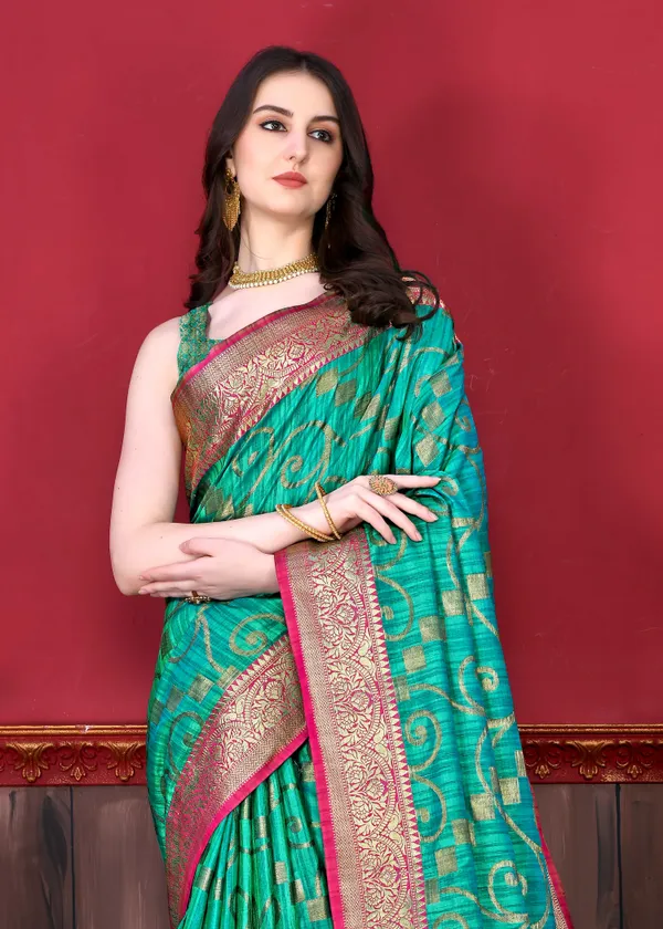 Green_Soft_Silk_Beautiful_Fully_Weaving_Saree_Unstiched_Blouse