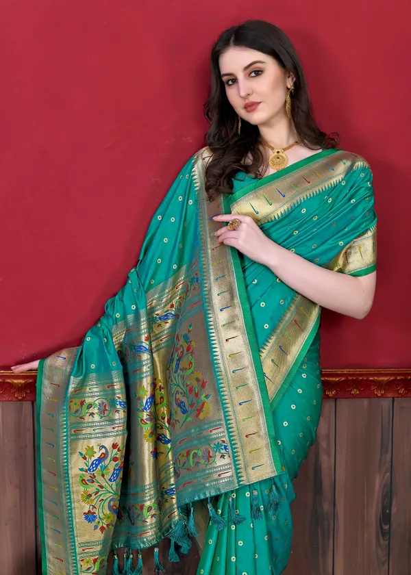 Rama_Silk_Beautiful_Paithani_Weaving_Pallu_Saree_&_Unstiched_Blouse