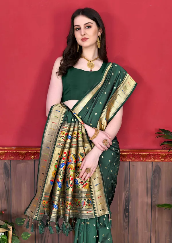 Green_Silk_Beautiful_Paithani_Weaving_Pallu_Saree_&_Unstiched_Blouse