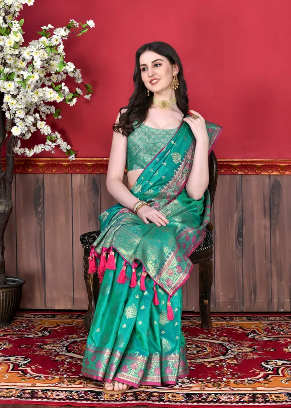 Rama_(Peacoke_Blue)_Soft_Katan_Silk_With_Beautiful_Zari_Weaving_Pallu_With_Zari_Weaving_Border_Saree