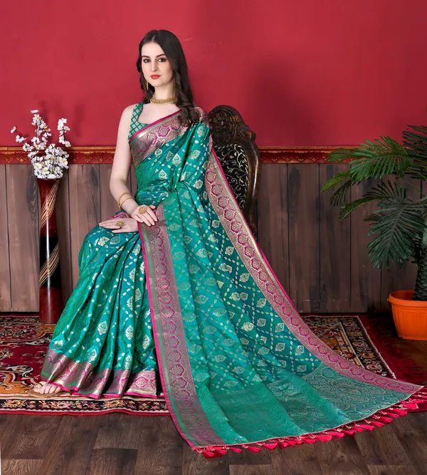 Rama_(Peacoke_Blue)_Soft_Katan_Silk_With_Beautiful_Zari_Weaving_Pallu_With_Zari_Weaving_Border_Saree