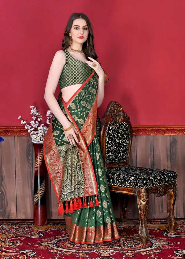 Green_Soft_Katan_Silk_With_Beautiful_Zari_Weaving_Pallu_With_Zari_Weaving_Border_Saree