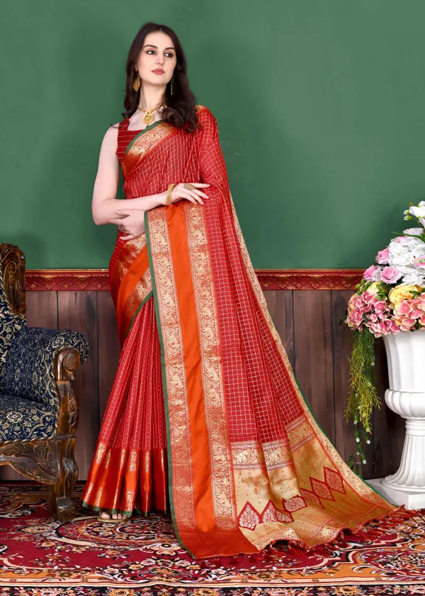 Red_Soft_Silk_Daman_Style_For_Beautiful_Women_With_Zari_Weaving_Pallu_Saree