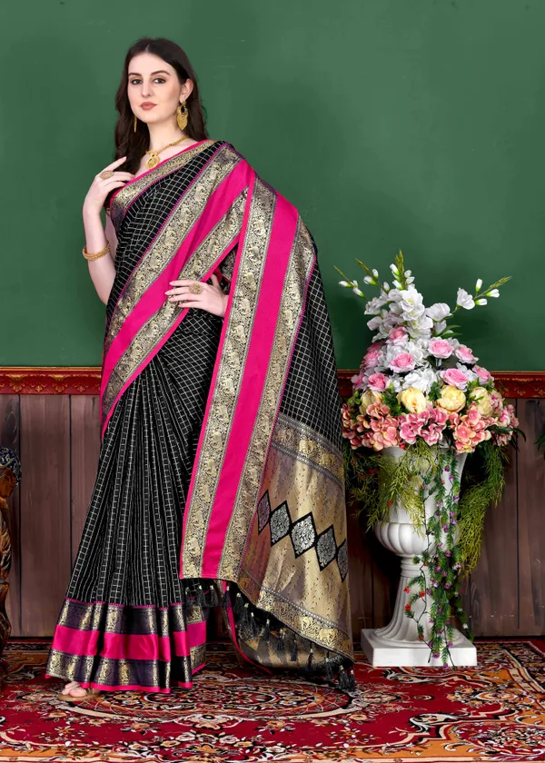 Black_Soft_Silk_Daman_Style_For_Beautiful_Women_With_Zari_Weaving_Pallu_Saree