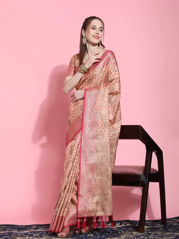 Peach_Katan_Silk_With_Zari_Weaving_Rich_Pallu_And_Contrast_Weaving_Small_Border_Saree