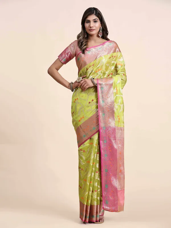 Green_Organza_Silk_Fabric_With_Zari_Weaving_Rich_Pallu_And_Contrast_Meenakri_Weaving_Border_Saree
