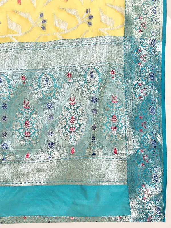 Yellow_Organza_Silk_Fabric_With_Zari_Weaving_Rich_Pallu_And_Contrast_Meenakri_Weaving_Border_Saree