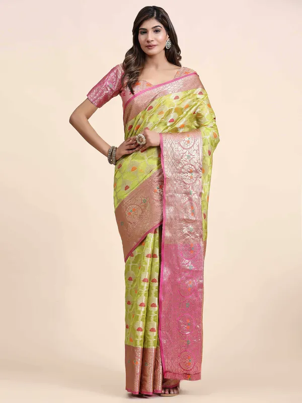 Green_Organza_Silk_Fabric_With_Zari_Weaving_Rich_Pallu_And_Contrast_Meenakri_Weaving_Border_Saree