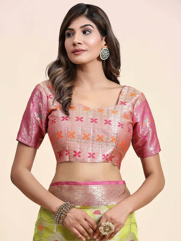 Green_Organza_Silk_Fabric_With_Zari_Weaving_Rich_Pallu_And_Contrast_Meenakri_Weaving_Border_Saree