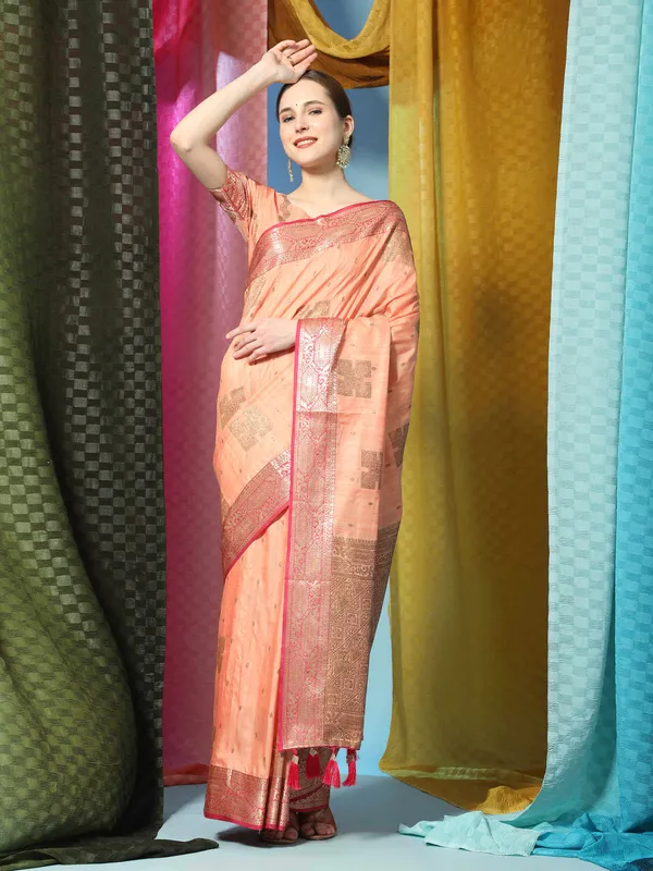 Peach_Katan_Silk_With_Zari_Weaving_Rich_Pallu_And_Contrast_Weaving_Small_Border_Saree