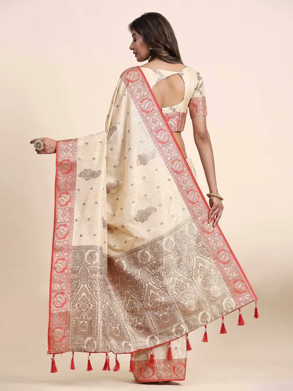 Cream_Katan_Silk_With_Zari_Weaving_Rich_Pallu_And_Contrast_Weaving_Small_Border_Saree