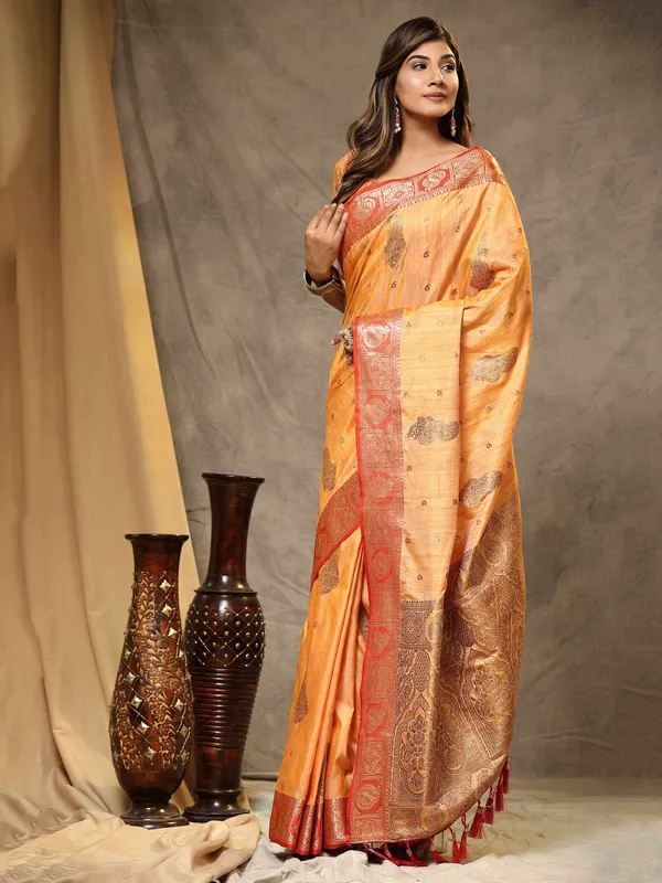 Yellow_Katan_Silk_With_Zari_Weaving_Rich_Pallu_And_Contrast_Weaving_Small_Border_Saree
