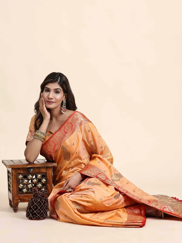 Yellow_Katan_Silk_With_Zari_Weaving_Rich_Pallu_And_Contrast_Weaving_Small_Border_Saree