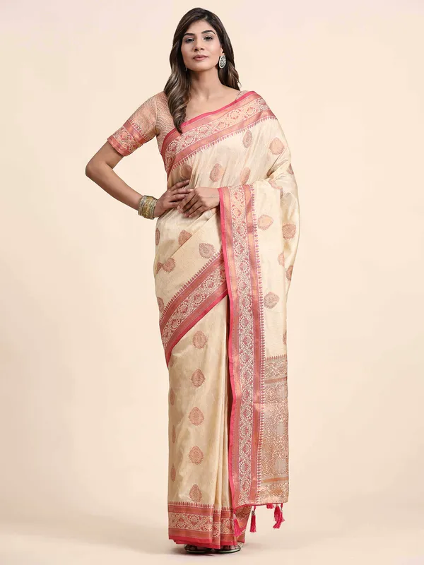 Cream_Katan_Silk_With_Zari_Weaving_Rich_Pallu_And_Contrast_Weaving_Small_Border_Saree
