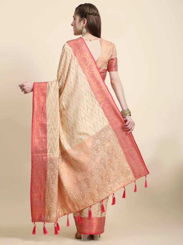 Cream_Katan_Silk_With_Zari_Weaving_Rich_Pallu_And_Contrast_Weaving_Small_Border_Saree