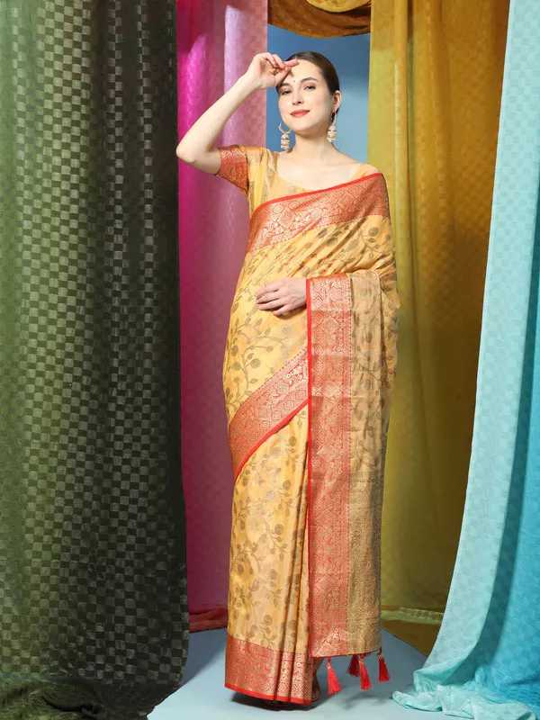 Yellow_Katan_Silk_With_Zari_Weaving_Rich_Pallu_And_Contrast_Weaving_Small_Border_Saree