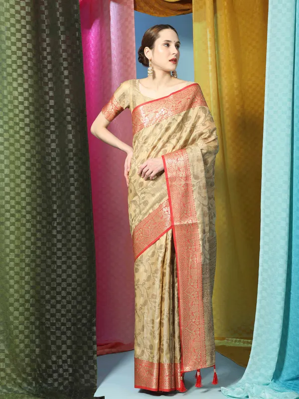 Beige_Katan_Silk_With_Zari_Weaving_Rich_Pallu_And_Contrast_Weaving_Small_Border_Saree