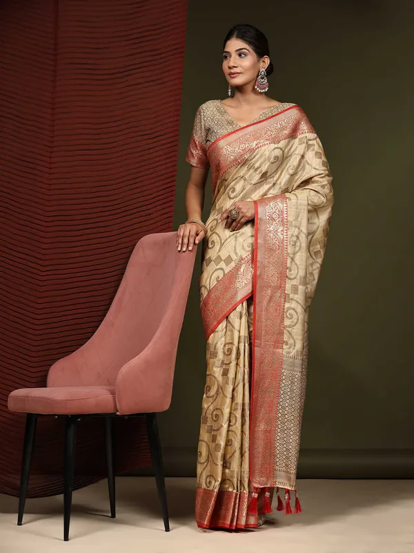 Beige_Katan_Silk_With_Zari_Weaving_Rich_Pallu_And_Contrast_Weaving_Small_Border_Saree